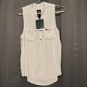 NWT Harley Davidson Women's Beige Hi-Lo Sleeveless Half Button Blouse Size M